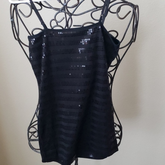 LF chandelier sequin top - Picture 4 of 7